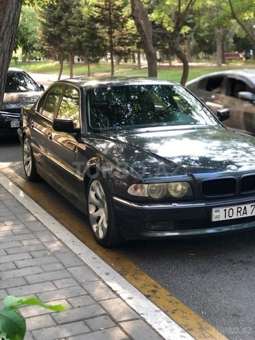 BMW 735 1999, 317,000 km - 3.5 l - Bakı