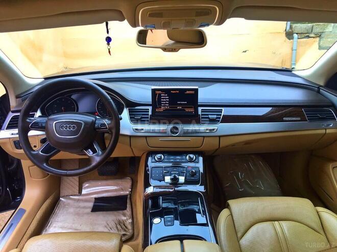 Audi A8 2011, 295,000 km - 4.2 l - Bakı