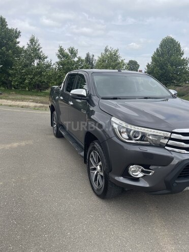 Toyota Hilux 2019, 130,000 km - 2.4 l - Gəncə