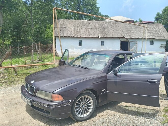 BMW 540 1996, 320,686 km - 4.4 l - Astara