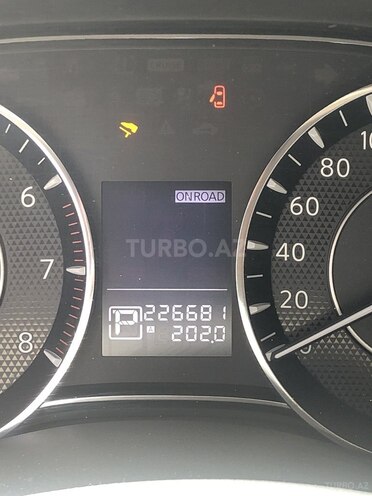 Nissan Patrol 2010, 226,000 km - 5.6 l - Bakı