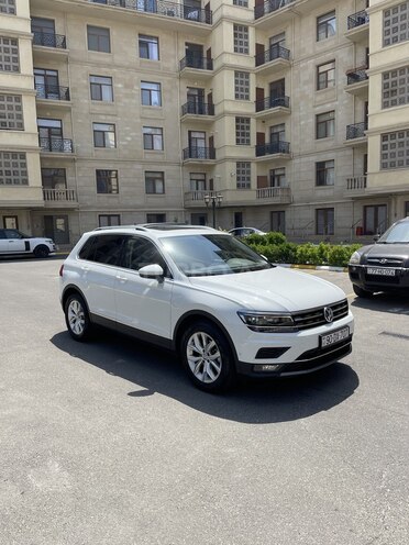 Volkswagen Tiguan 2019, 44,000 km - 1.6 l - Bakı
