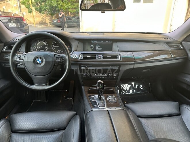 BMW 740 2010, 269,980 km - 3.0 l - Bakı
