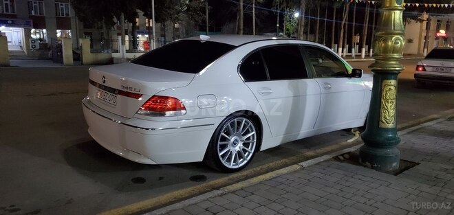 BMW 745 2003, 285,115 km - 4.4 l - Ağstafa