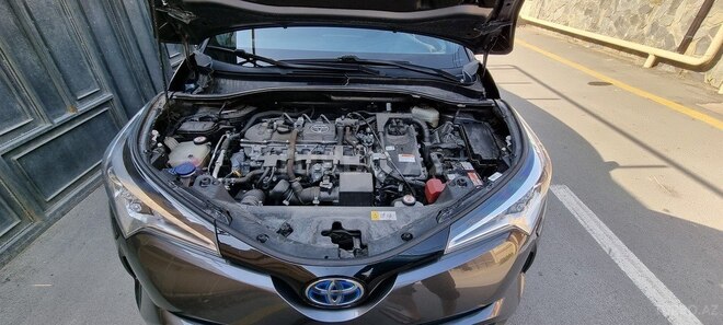 Toyota C-HR 2018, 99,200 km - 1.8 l - Bakı