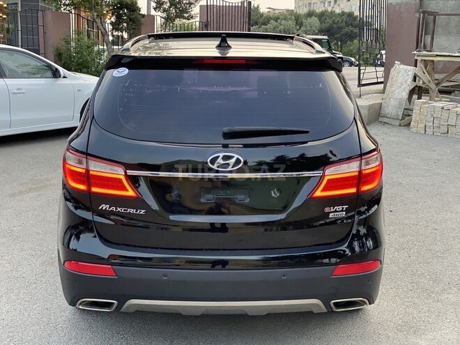 Hyundai Grand Santa Fe 2015, 135,600 km - 2.2 l - Bakı