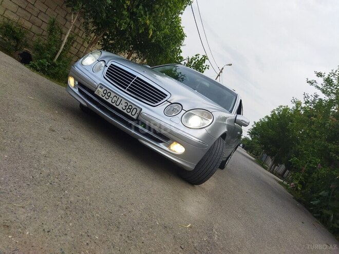 Mercedes E 260 2003, 275,000 km - 2.6 l - Sabirabad