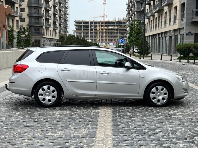 Opel Astra 2011, 243,450 km - 1.3 l - Bakı