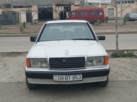 Mercedes 190 1989