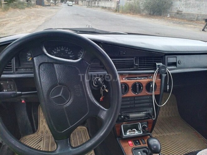 Mercedes 190 1993, 273,563 km - 2.0 l - Bakı