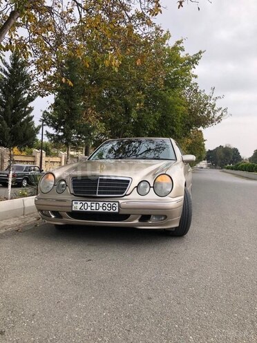 Mercedes E 220 2000, 302,555 km - 2.2 l - Ağstafa