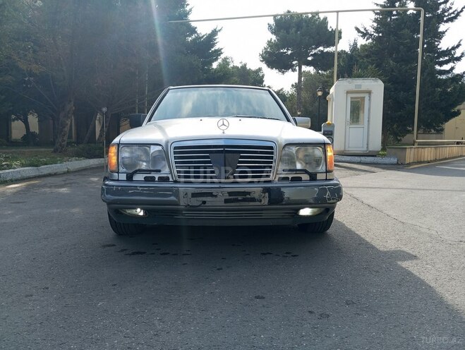 Mercedes E 220 1995, 438,000 km - 2.2 l - Bakı