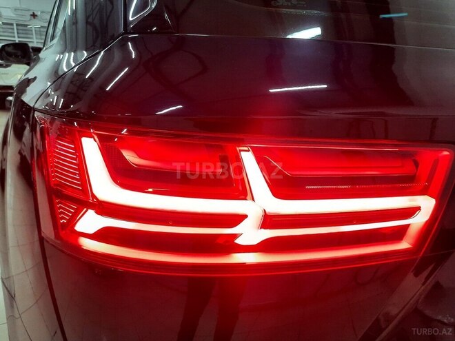 Audi Q7 2017, 85,000 km - 3.0 l - Bakı