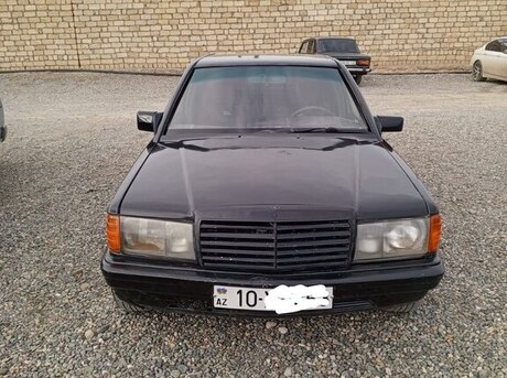 Mercedes 190 1988