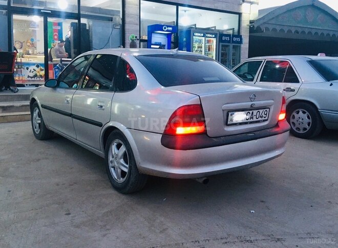 Opel Vectra 1998, 347,000 km - 2.0 l - Qazax