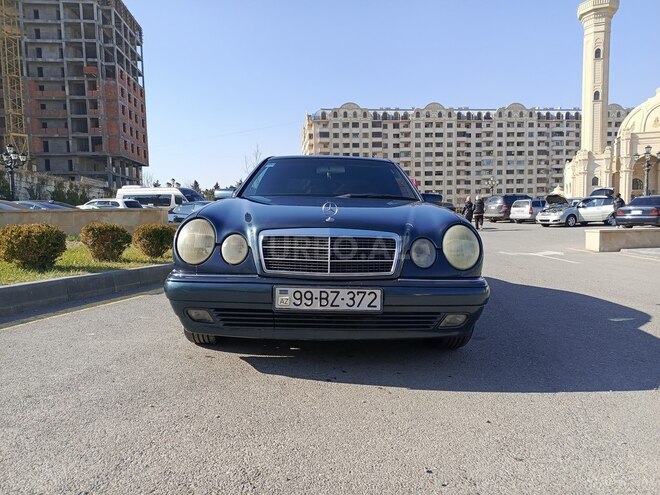 Mercedes E 240 1998, 319,614 km - 2.4 l - Bakı
