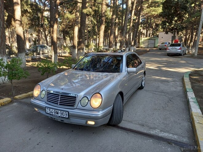 Mercedes E 240 1999, 377,700 km - 2.4 l - Sumqayıt