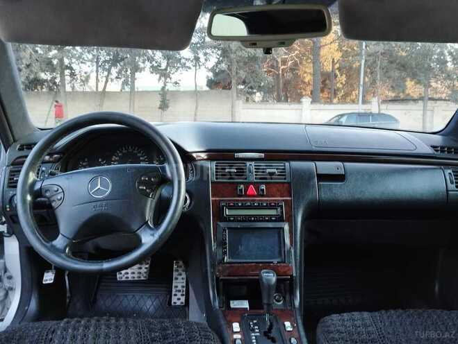 Mercedes E 200 1997, 320,000 km - 2.0 l - Bakı