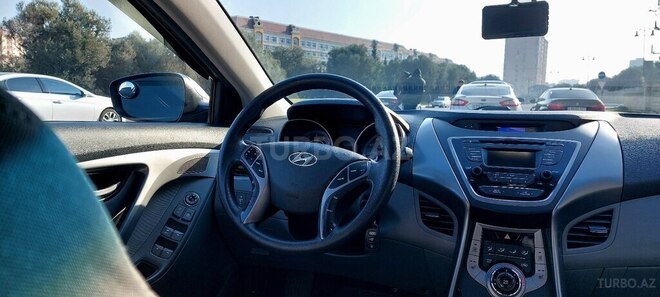 Hyundai Elantra 2013, 180,300 km - 1.8 l - Bakı