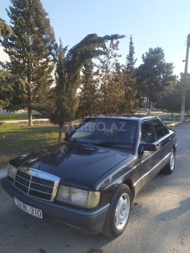Mercedes 190 1988, 449,790 km - 2.0 l - Salyan