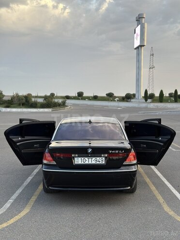 BMW 745 2004, 300,000 km - 4.4 l - Bakı