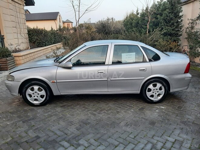 Opel Vectra 2001, 334,250 km - 2.2 l - Bakı