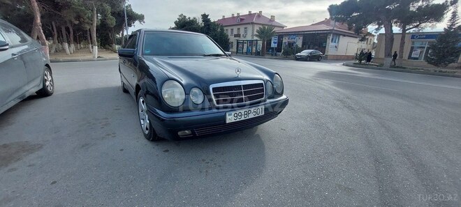 Mercedes E 240 1998, 370,000 km - 2.4 l - Bakı
