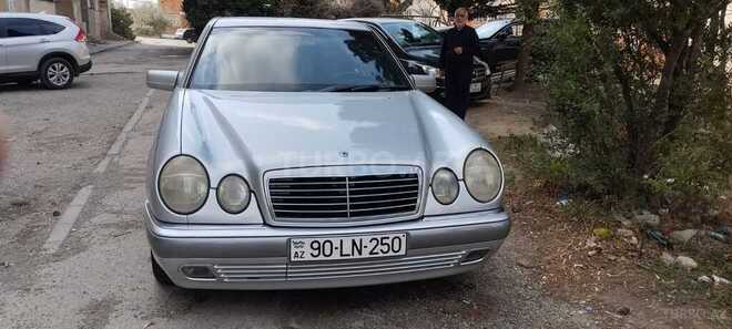 Mercedes E 200 1997, 242,000 km - 2.0 l - Bakı