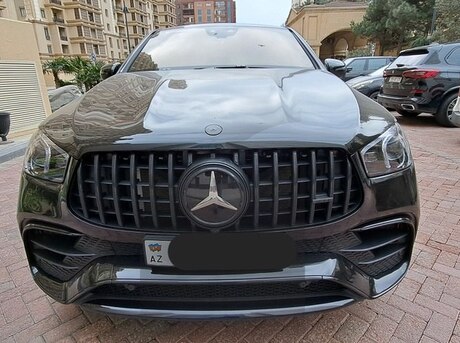 Mercedes  2020