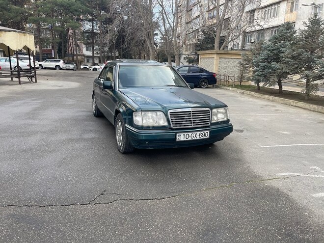 Mercedes E 200 1994, 409,513 km - 2.0 l - Bakı