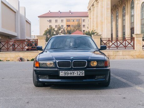 BMW 728 1998