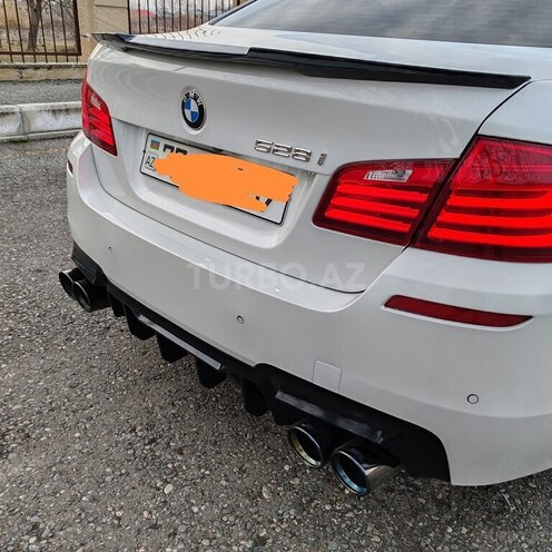 BMW 528 2014, 190,000 km - 2.0 l - Yevlax
