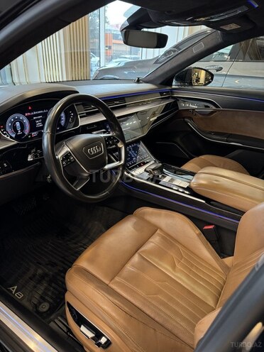 Audi A8 2018, 201,500 km - 3.0 l - Bakı