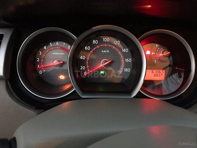 Nissan Tiida 2012, 61,069 km - 1.5 l - Bakı
