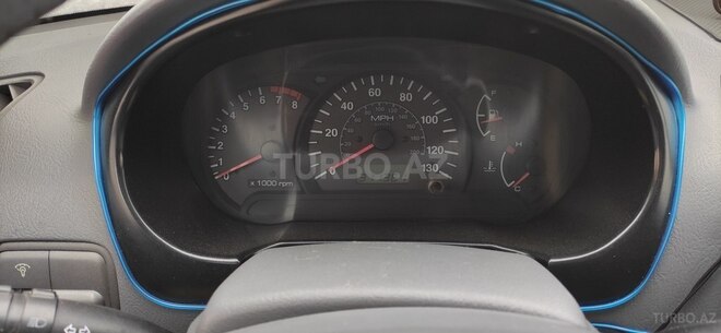 Hyundai Accent 2002, 310,000 km - 1.6 l - Qusar