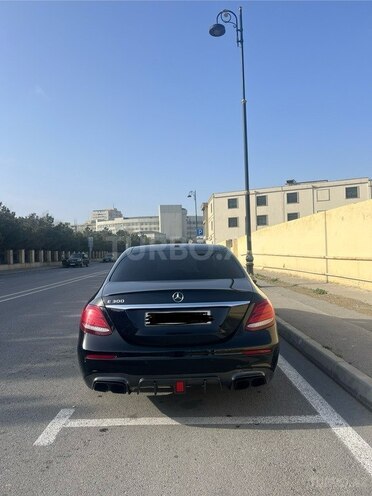 Mercedes E 300 2017, 114,717 km - 2.0 l - Bakı