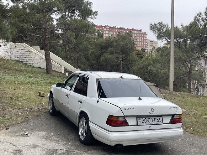 Mercedes E 250 1990, 234,242 km - 2.5 l - Bakı