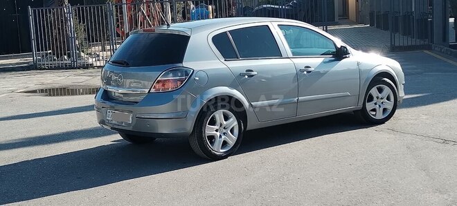 Opel Astra 2009, 260,000 km - 1.3 l - Bakı