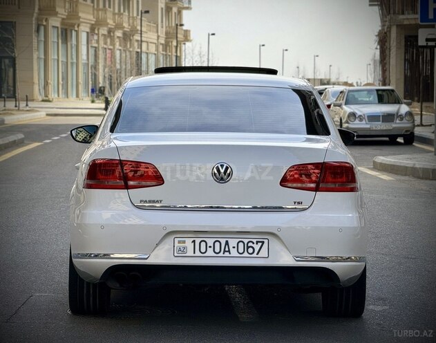 Volkswagen Passat 2011, 199,700 km - 1.8 l - Bakı