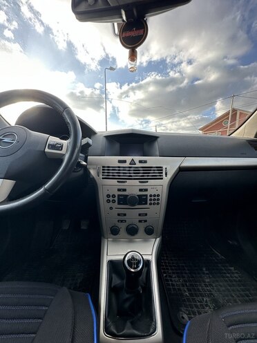 Opel Astra 2008, 190,000 km - 1.4 l - Bakı