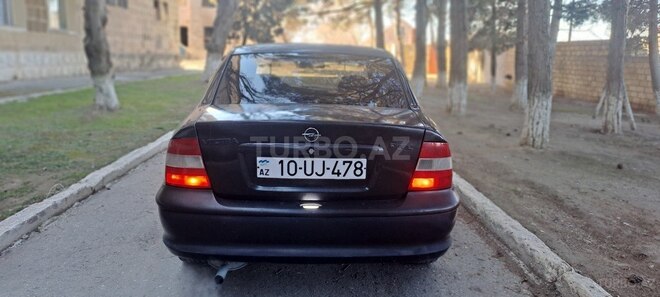 Opel Vectra 1996, 445,221 km - 1.6 l - Sumqayıt