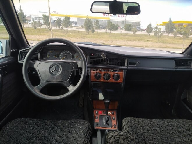 Mercedes 190 1992, 235,440 km - 2.0 l - Sumqayıt