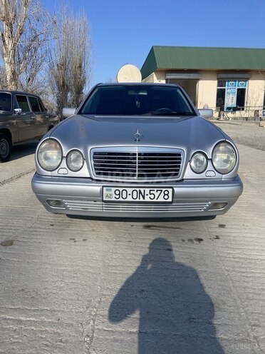 Mercedes E 240 1999, 290,000 km - 2.4 l - Şəmkir