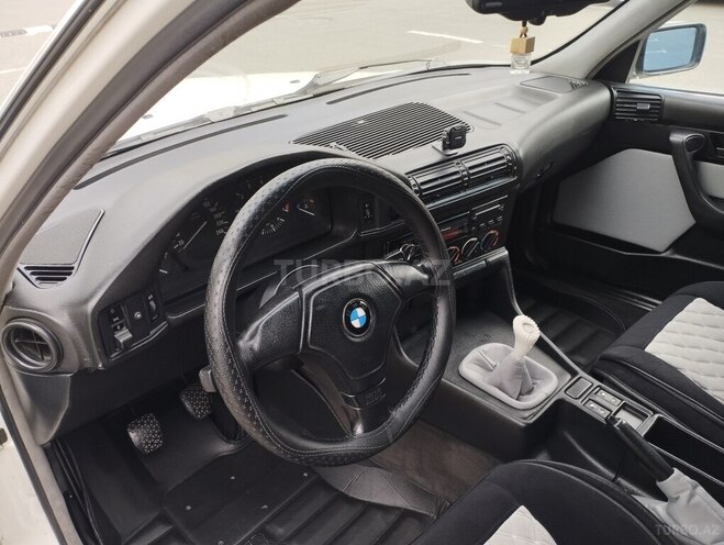 BMW 520 1993, 256,884 km - 2.0 l - Bakı