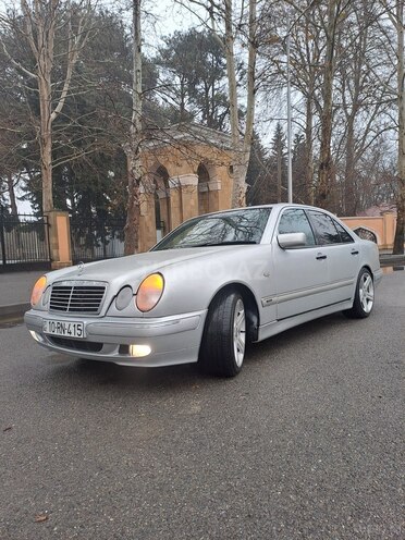 Mercedes E 320 1998, 304,890 km - 3.2 l - Mingəçevir