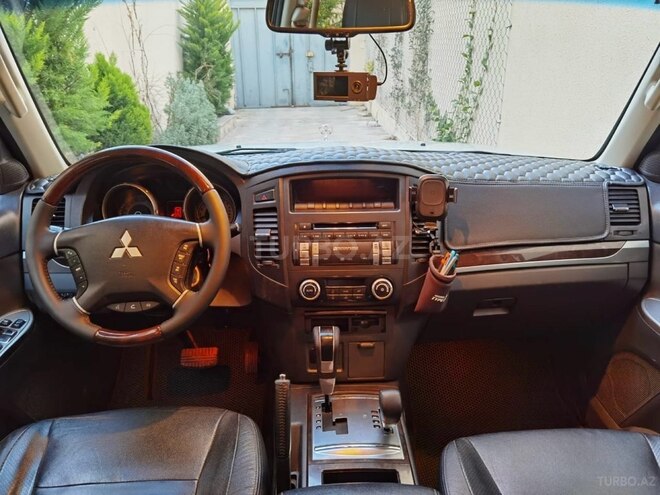 Mitsubishi Pajero 2013, 317,773 km - 3.5 l - Bakı