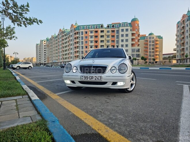 Mercedes E 240 2001, 306,990 km - 2.4 l - Sumqayıt