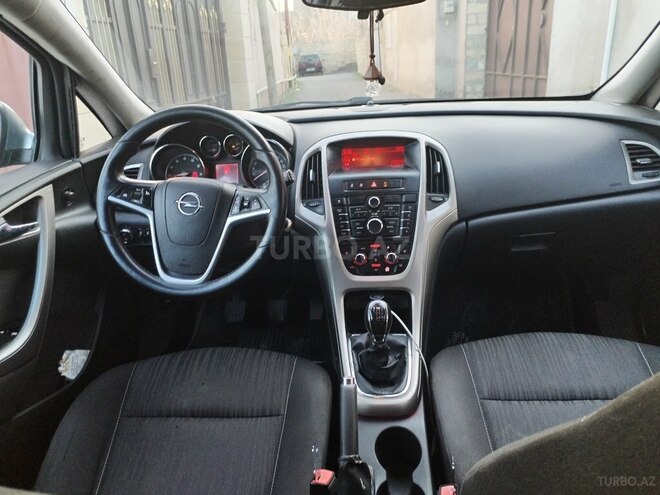 Opel Astra 2010, 152,000 km - 1.4 l - Sumqayıt