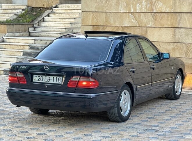 Mercedes E 230 1998, 245,000 km - 2.3 l - Gəncə
