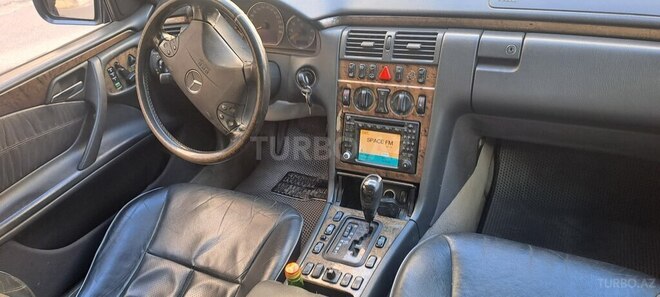 Mercedes E 230 1997, 351,000 km - 2.3 l - Bakı